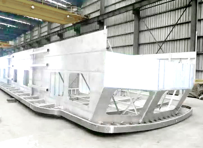 Abelly fait les superstructures en aluminium en fonction de l\'exigence du client.