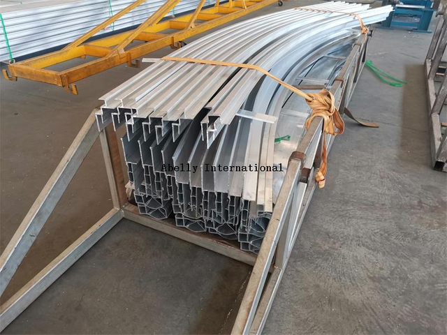 Pliant en aluminium pour l'automobile