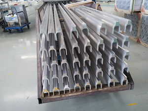 Profil en aluminium pour l'automobile